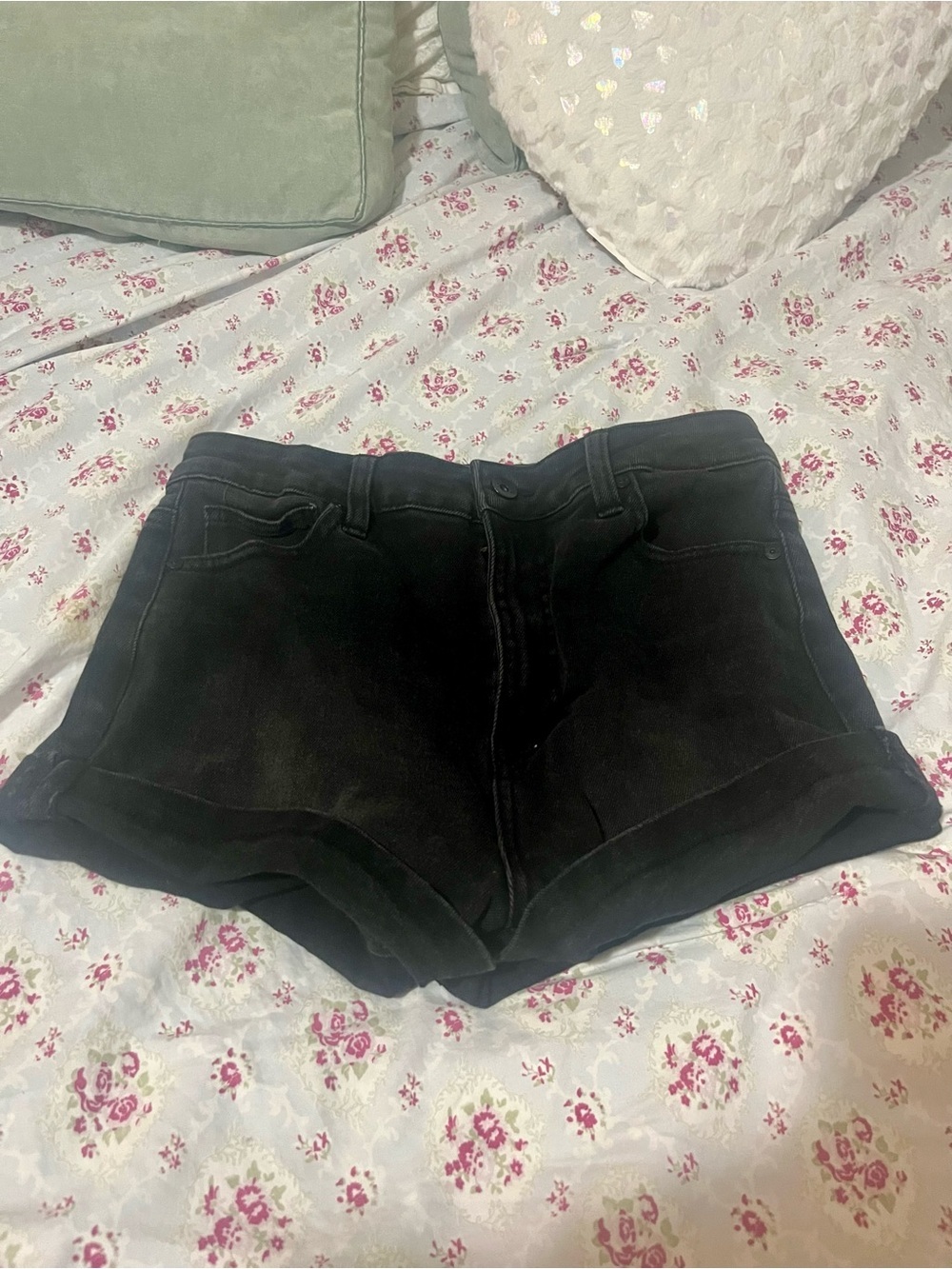 Kendall & Kyle Women's Black Denim Rolled-Hem Shorts